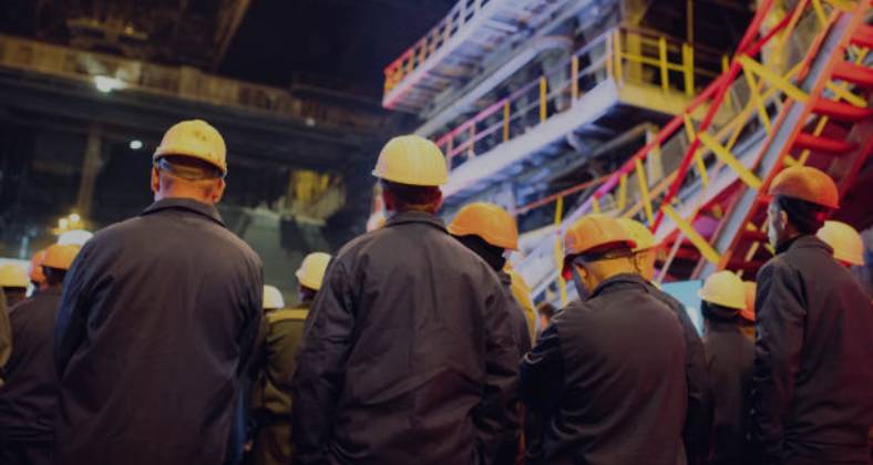 Temporary Staffing vs Permanent Hiring: Choosing the Right Solution with Emirates Resources